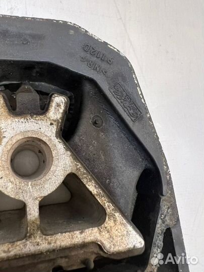 Подушка двигателя задняя Ford Focus 3 CB8 1.6L