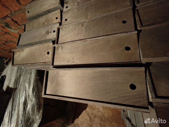 Деревянная коробка для подарка