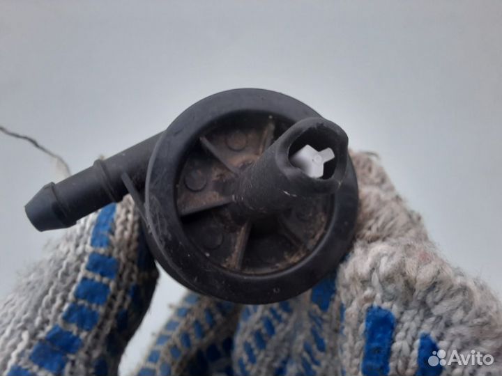 Насос омывателя лобового стекла Skoda Fabia