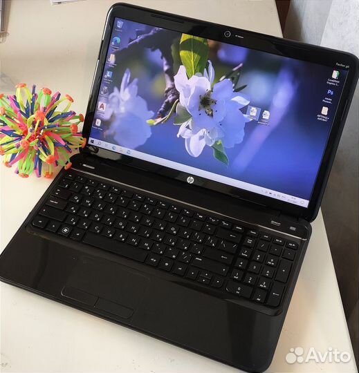 Ноутбук HP 4ядра/ssd/новый аккум