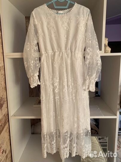 Кружевное платье белое