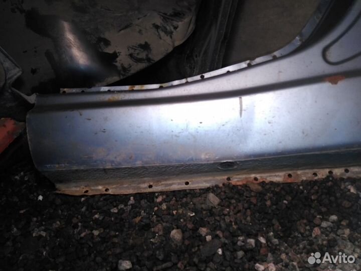 Ford focus 1 хэчбэк крыло порог арка сапог закат