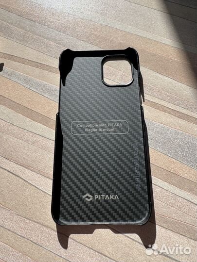 Чехол Pitaka на iPhone 12