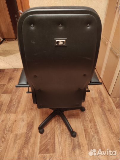 Компьютерное кресло