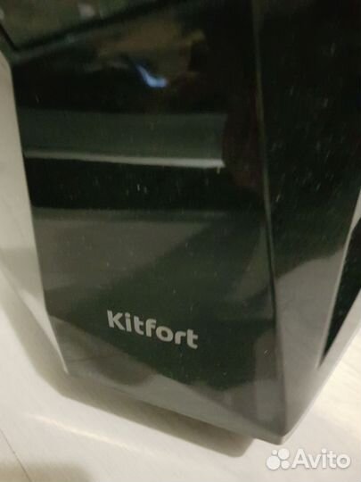 Отпариватель для одежды вертикальный