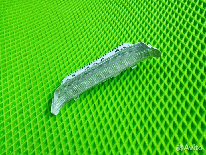 Дополнительный стоп сигнал Honda Civic 4D viii