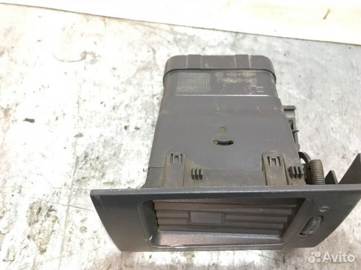 Дефлектор воздушный передний левый LADA Приора