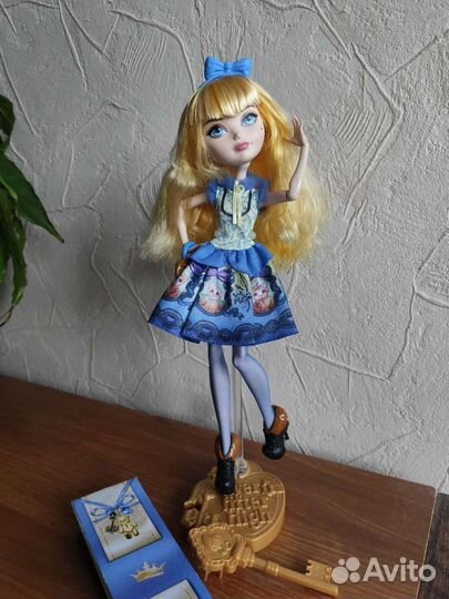 Кукла Эвер Афтер Хай Блонди Локс базовая