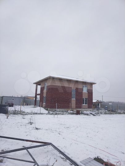 Дом 210 м² на участке 8,3 сот.