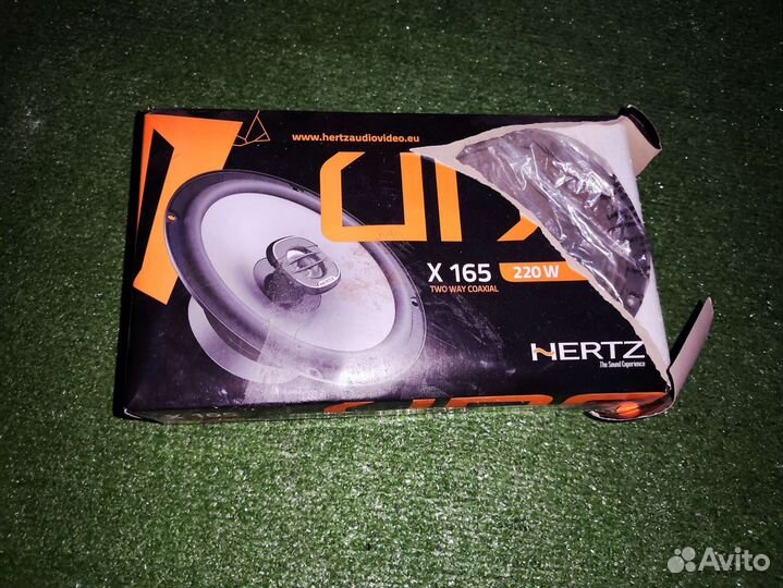 Hertz uno x 165