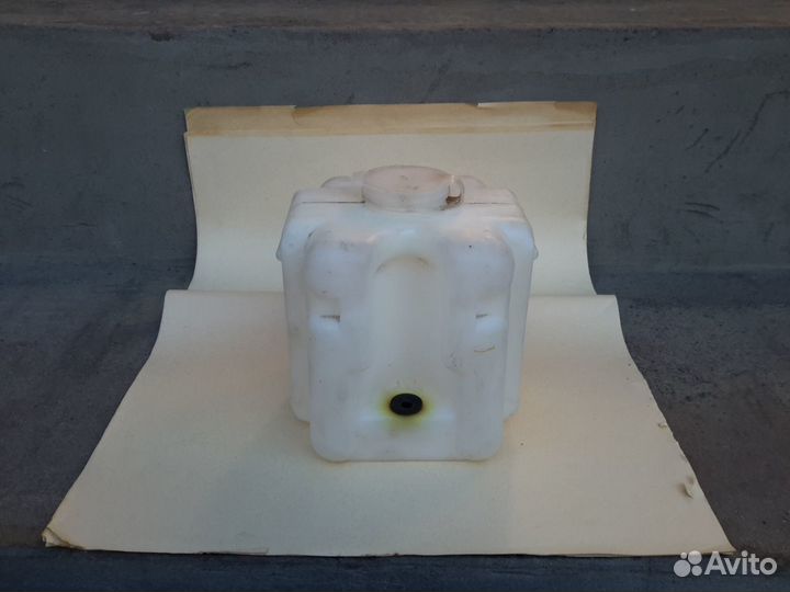 Бачок омывателя