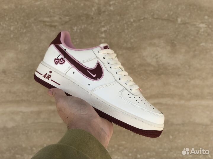 Кроссовки Nike Air Force 1 Valentine’s Day