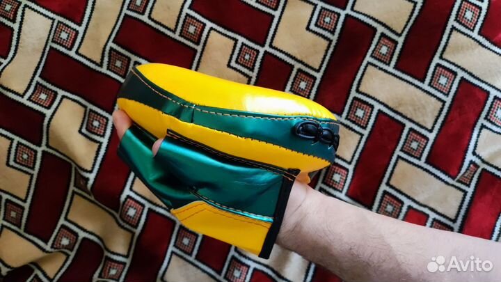 Изогнутые боксёрские лапы