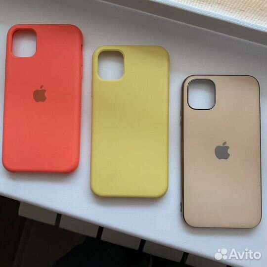Чехол на iPhone 11