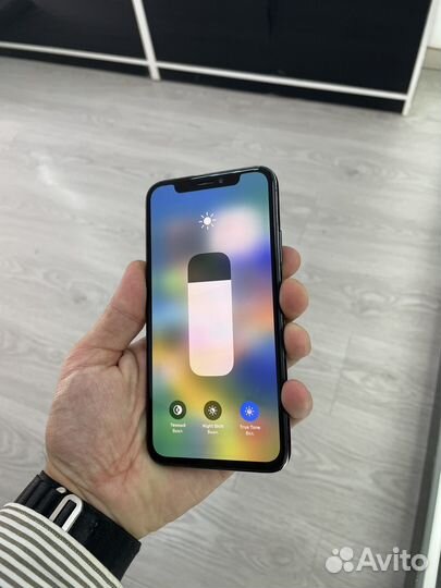 iPhone X, 64 ГБ