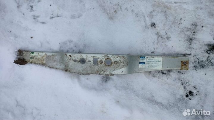 Верхний телевизор byd flyer 2