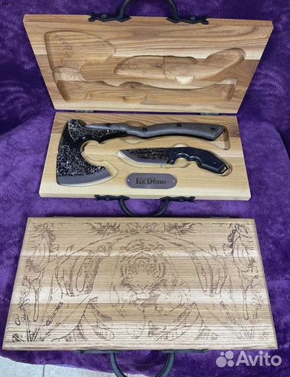 Топор и нож в кейсе из массива дерева карагач