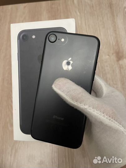 iPhone 7, 32 ГБ