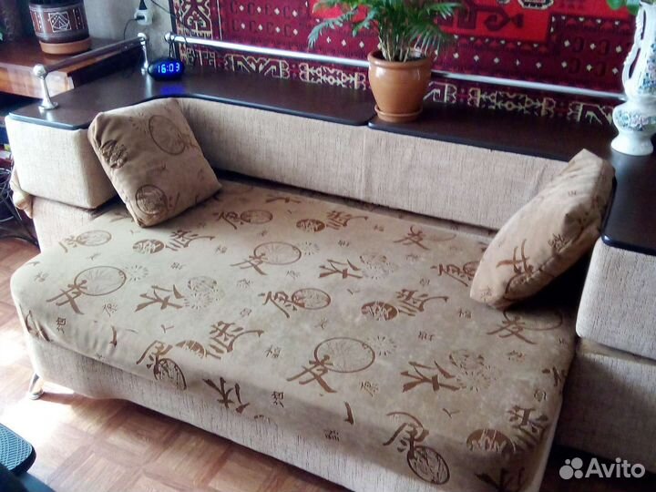 Диван два кресла б.у