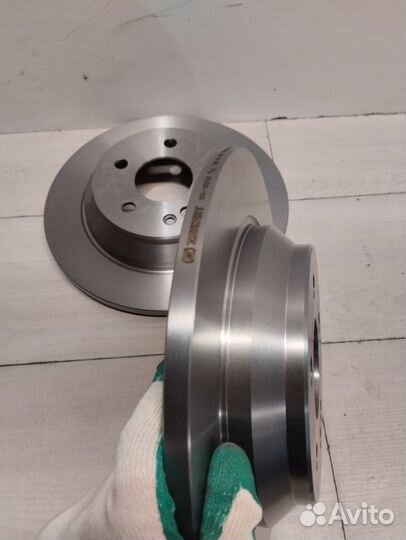 Тормозной диск задний Mercedes Vito W639 646