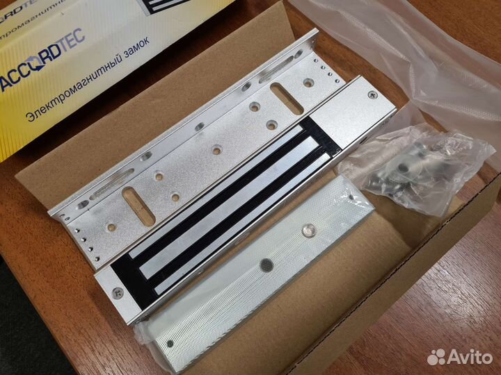Электромагнитный замок Accordtec ml-295a
