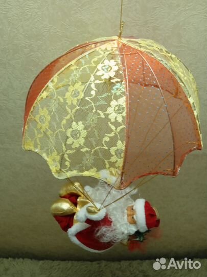 Дед Мороз / Santa Parachute