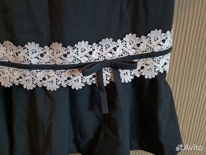 Школьное платье. Описание внутри