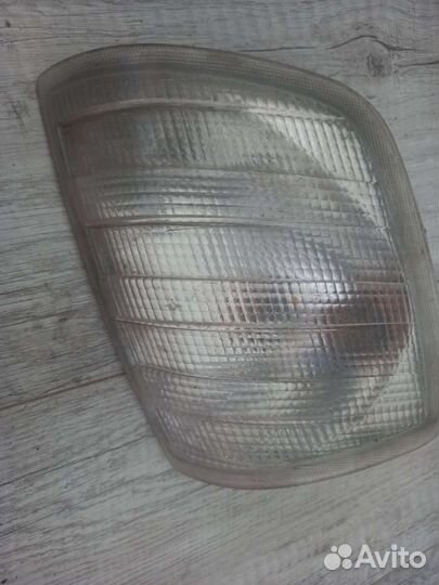 Поворотники на mercedes 124