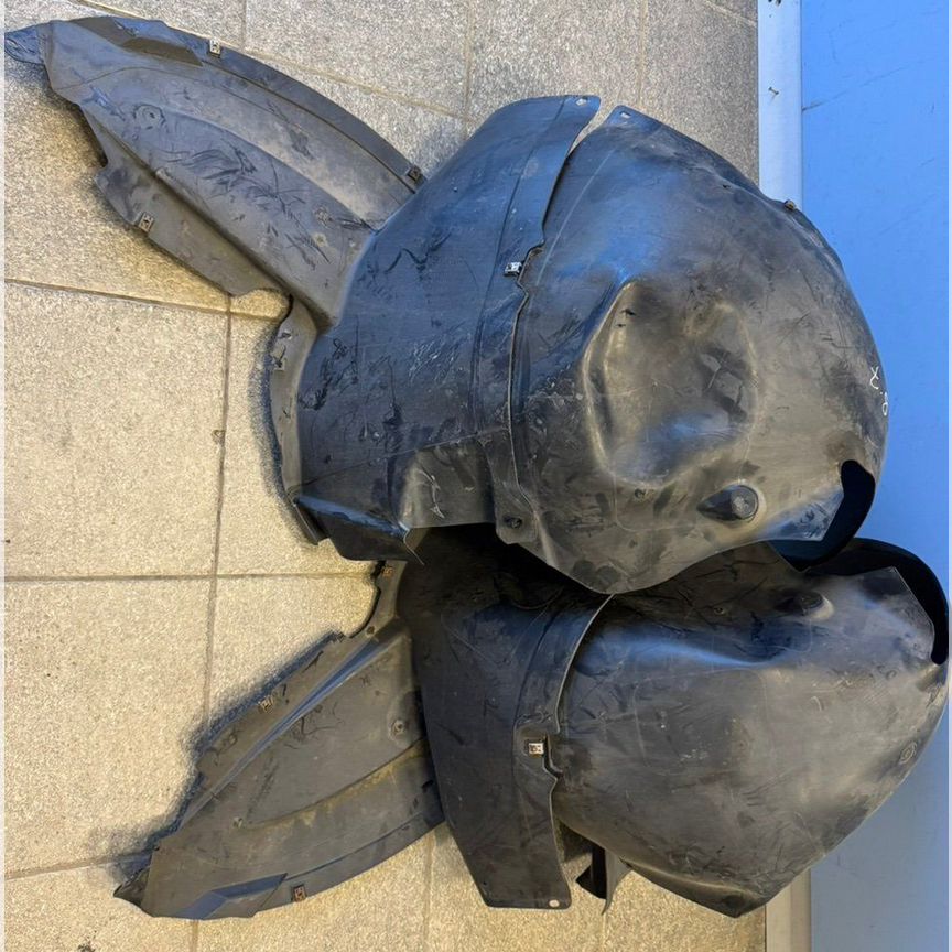 подкрылок передний правый passat b7 - Кузов: купить запчасти ⚙ во