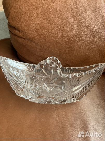 Хрустальная ваза