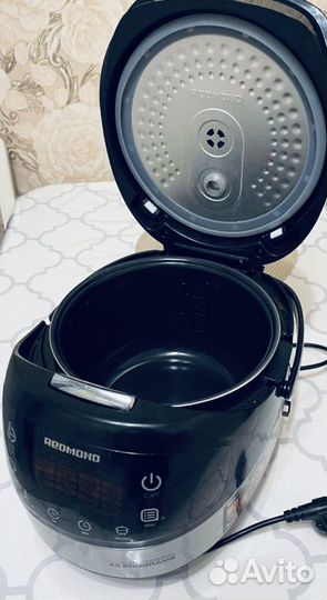 Мультиварка Redmond