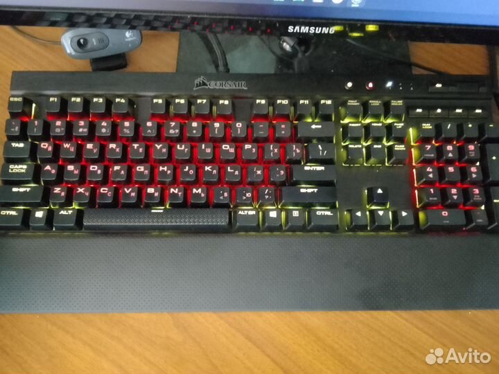 Механическая клавиатура Corsair K70 lux rgb