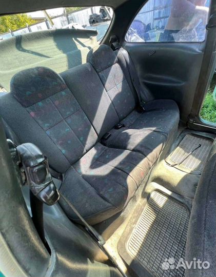 В Разборе купэ седан Hyundai Accent 1996 г.в