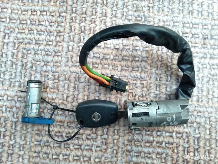 Замок и ключ зажигания Nissan Almera G15