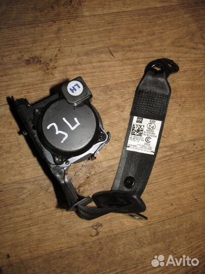 Ремень безопасности задний левый (Volkswagen Polo)