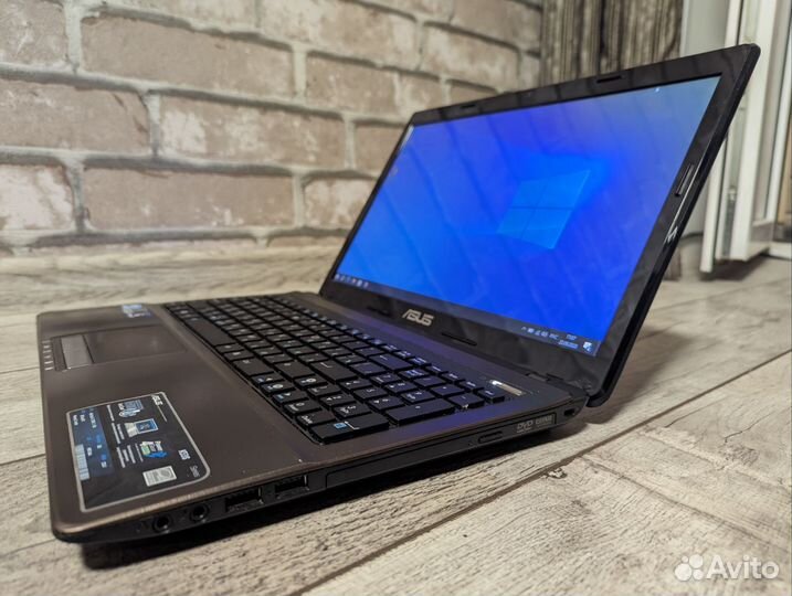 Ноутбук asus i3-2310M/nvidia GT 520MX/320HDD/6RAM