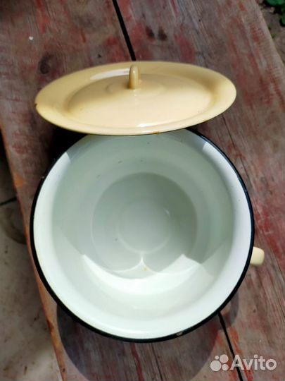 Продаю тазы эмалированные