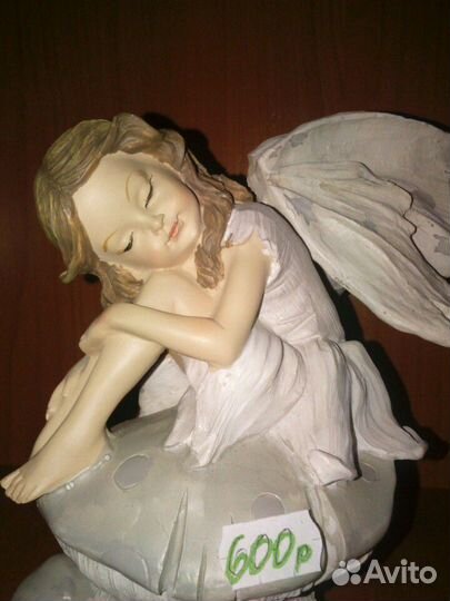 Статуэтки,вазы для интерьера