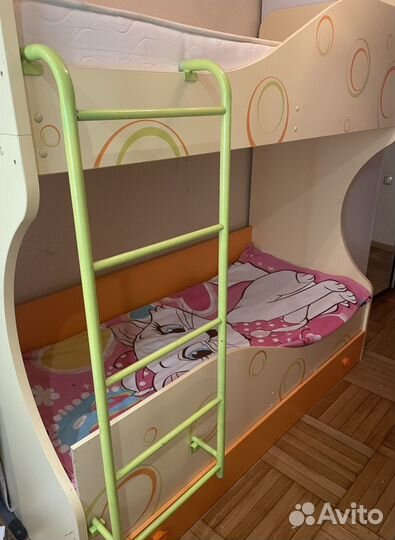 Двухъярусная кровать бу