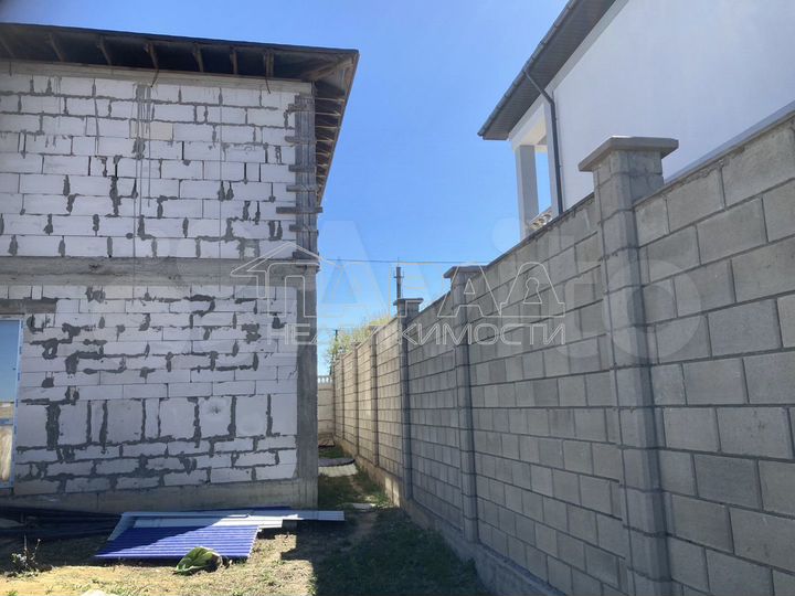 Дом 184 м² на участке 6,5 сот.