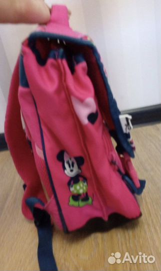 Продаю школьный портфель