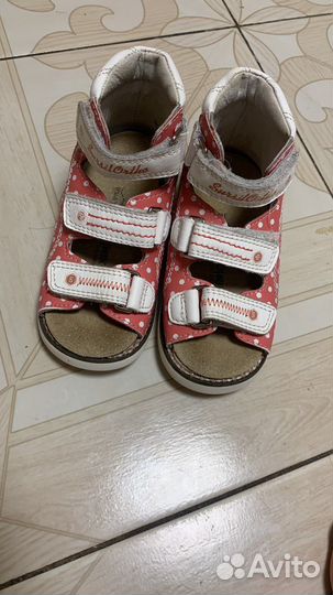 Босоножки для девочки