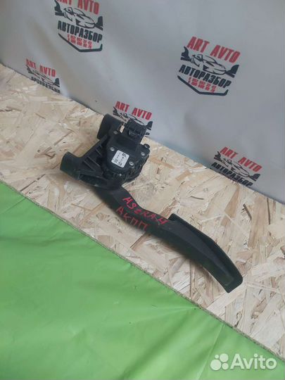 Педаль газа opel Astra H GTC АКПП