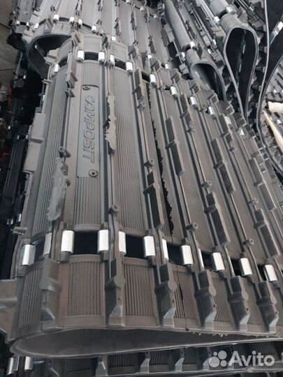 Гусеница Буксировщик стандартный 56 окон Композит