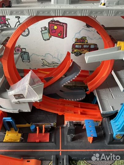 Трек хот вилс акула Hot Wheels