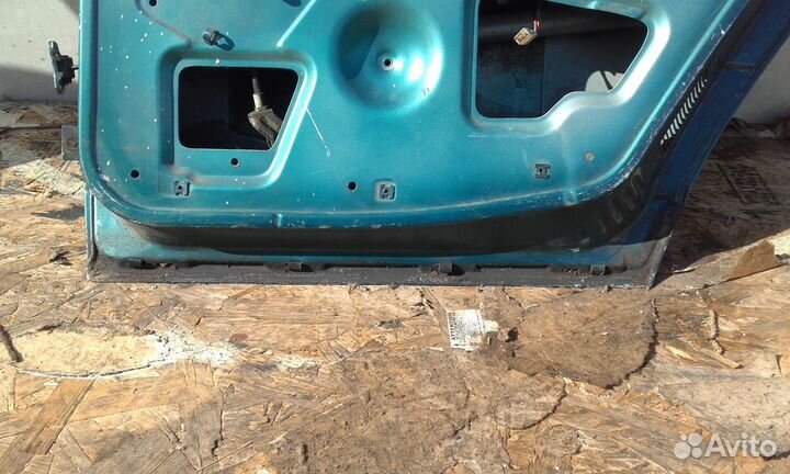 Задняя правая дверь Ваз 2110/11/12