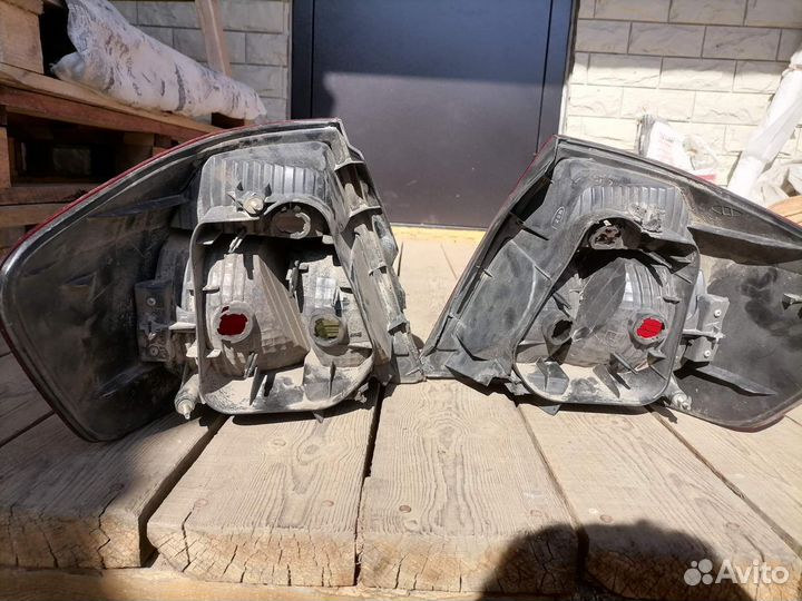 Задние фонари на Тойота premio