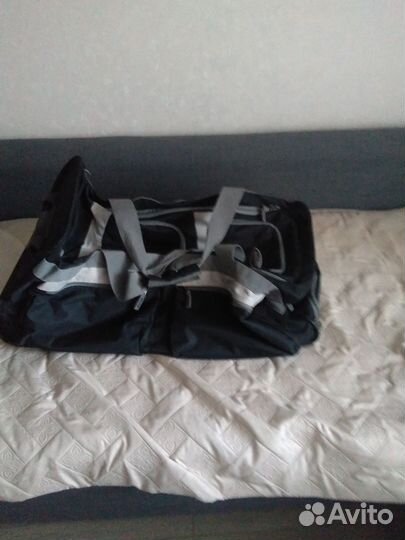 Сумка дорожная бу на колесиках,с ручкой