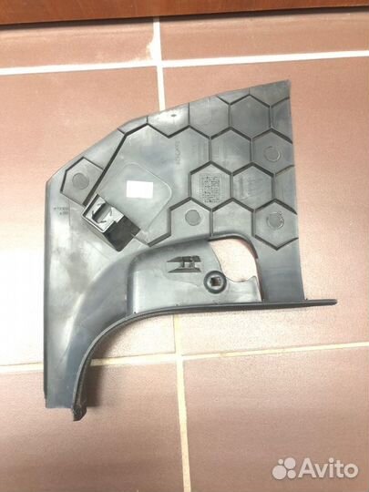 Обшивка стойки левая Volkswagen Polo sedan