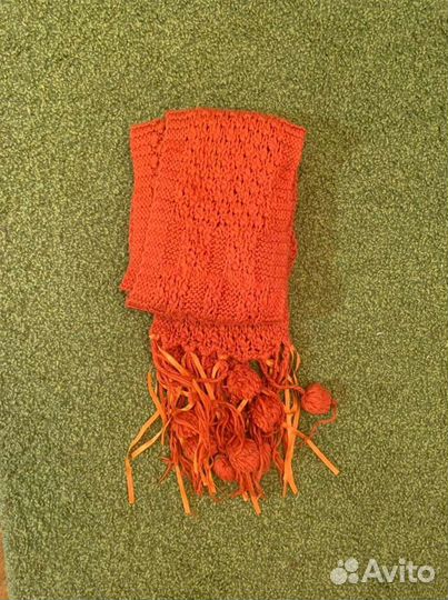 Шарф и наушники оранжевые benetton